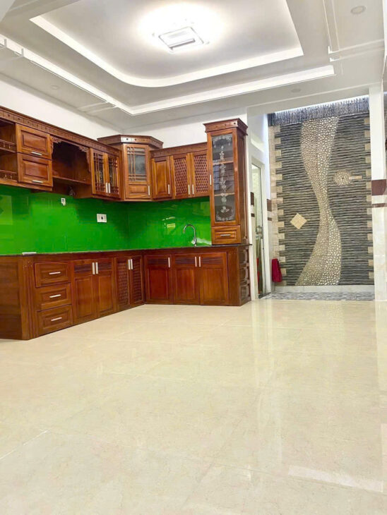 HIẾM! NHÀ 3TẦNG MỚI Ở NGAY – HẺM XE HƠI – NGAY CAO ĐẲNG CÔNG THƯƠNG – CHỈ 7TỶ HƠN.