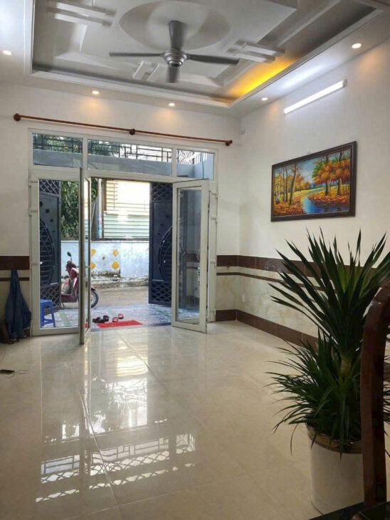 HIẾM! NHÀ 3TẦNG MỚI Ở NGAY – HẺM XE HƠI – NGAY CAO ĐẲNG CÔNG THƯƠNG – CHỈ 7TỶ HƠN.