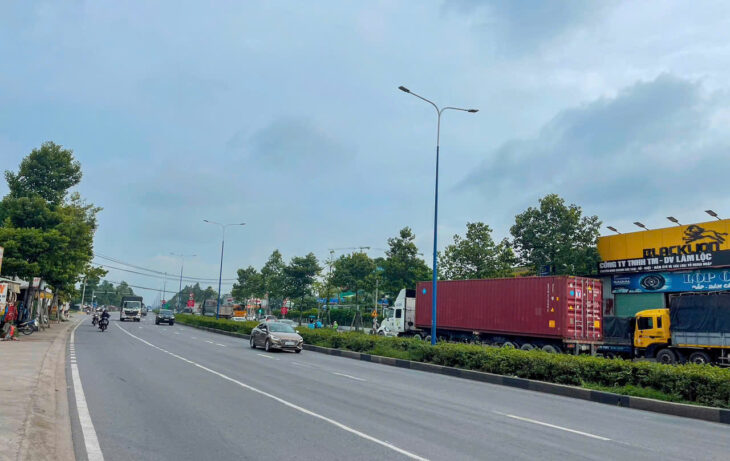 BÁN ĐẤT GIÁ RẺ NGAY NGÃ TƯ ĐƯỜNG MỸ PHƯỚC TÂN VẠN 1088M2 GIÁ 25 TỶ.