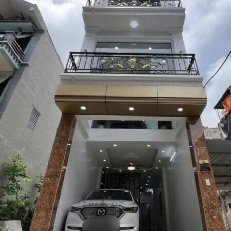 Đông Mỹ, Thanh Trì, 4 tầng 8.6 tỉ thang máy nhập khẩu, full nội thất xịn