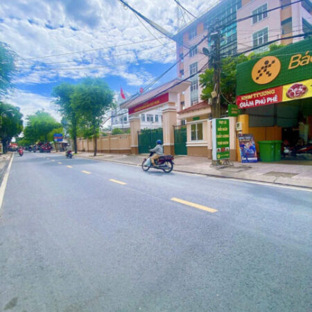 HIẾM! HẺM XE HƠI BÌNH THỌ – SÁT MẶT TIỀN ĐƯỜNG DÂN CHỦ, 100M2 – DÒNG TIỀN SẴN – CHỈ 7T.Ỷ HƠN – HIẾM! HẺM XE HƠI BÌNH THỌ – SÁT MẶT TIỀN ĐƯỜNG DÂN CHỦ, 100M2 – DÒNG TIỀN SẴN – CHỈ 7T.Ỷ HƠN –