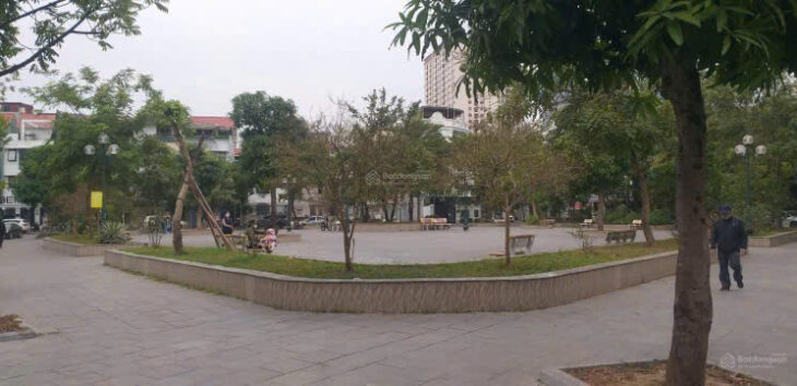 Bán Biệt thự Khu nhà ở Quốc Hội- Phùng khoang. DT 206m x 3,5T. Giá 62 tỷ. LH: 0964769634