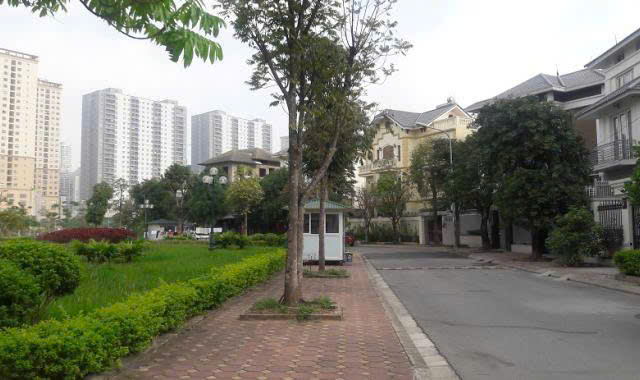 Bán Biệt thự Khu nhà ở Quốc Hội- Phùng khoang. DT 206m x 3,5T. Giá 62 tỷ. LH: 0964769634