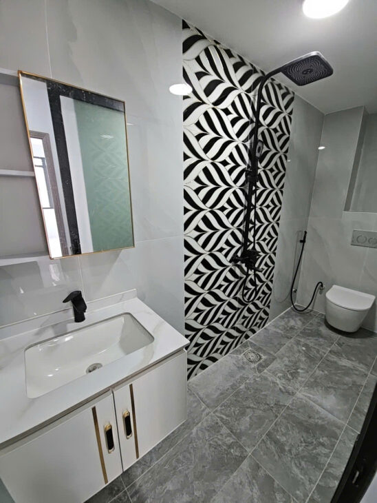 Sát mặt tiền Hoàng Diệu Vip Q4 – Ngang 3.6 Dài 10 ĐÚC BÊ TÔNG XÂY MỚI CÓ 6 TỶ