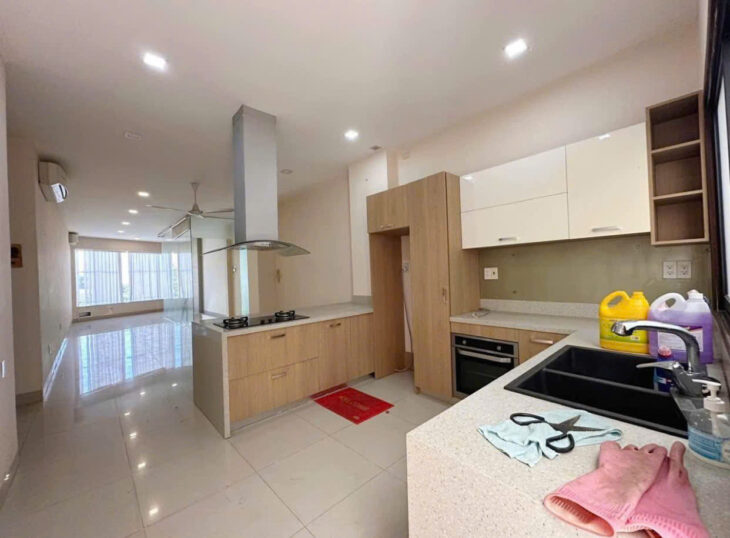 BÁN NHÀ MẶT TIỀN KINH DOANH ĐƯỜNG ÂU CƠ KHU BÀN CỜ PHƯỜNG NHA TRANG