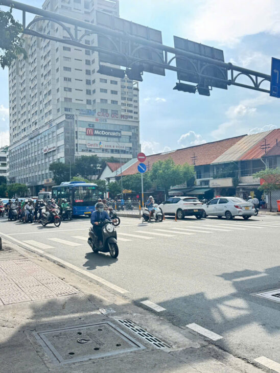 SÁT MẶT TIỀN HOÀNG DIỆU VIP Q4 NGANG 3.8 CÓ 2 TỶ