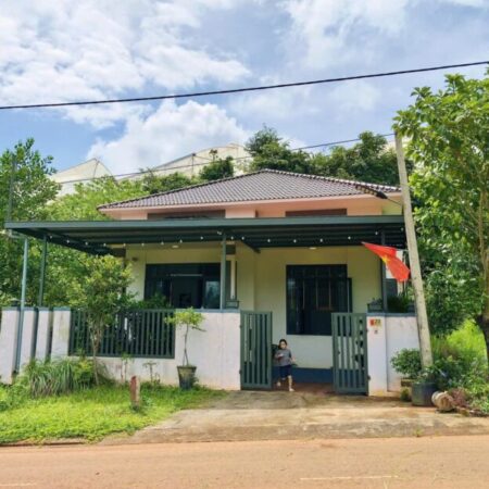 CHÍNH CHỦ Bán nhà biệt thự, vị trí đẹp tại Gia Nghĩa – Giá chỉ 2 tỷ 3!