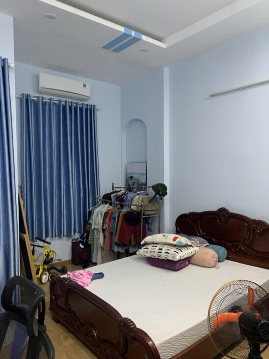 Bán nhà đường ô tô – Diện tích 55m2 ( 3PN/2WC ) sổ hồng, Giá 5tyx còn Thương lượng LH 0382202524.