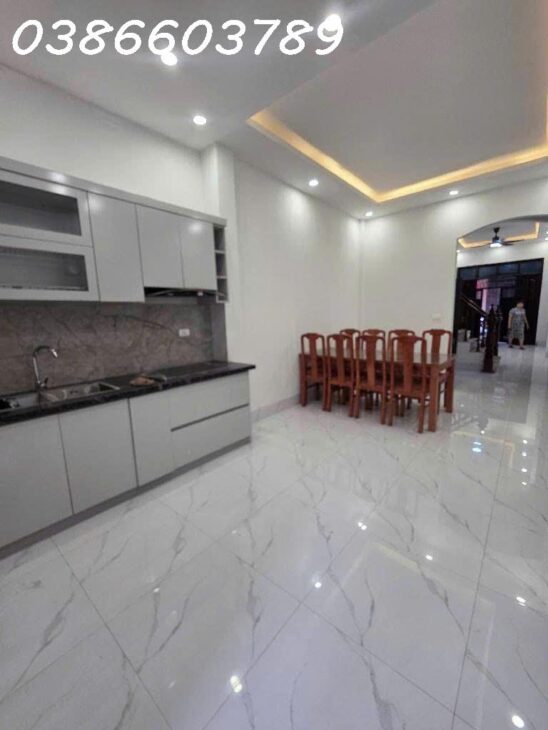 NHÀ DÂN XÂY 4 TẦNG – Ô CHỜ THANG MÁY –268 PHỐ NGỌC THỤY – LONG BIÊN – 68,2M² – 10,7 TỶ