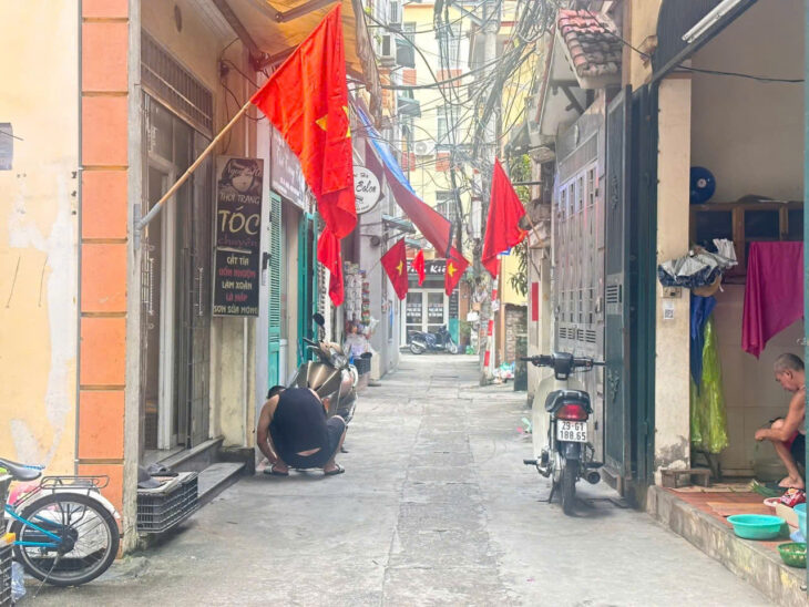 Nhà riêng Kim Giang, 87m*5 tầng, mặt tiền 8m; đang cho thuê 50 triệu/tháng. Giá chào 17,9 tỷ