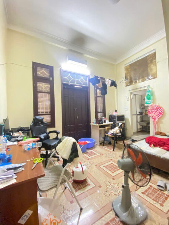 Nhà riêng Kim Giang, 87m*5 tầng, mặt tiền 8m; đang cho thuê 50 triệu/tháng. Giá chào 17,9 tỷ