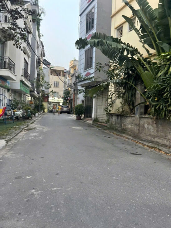 GIÁ TỐT – 32M2 MT4M đất Bắc Cầu, Bồ Đề,Oto Ra Vào 4ty7