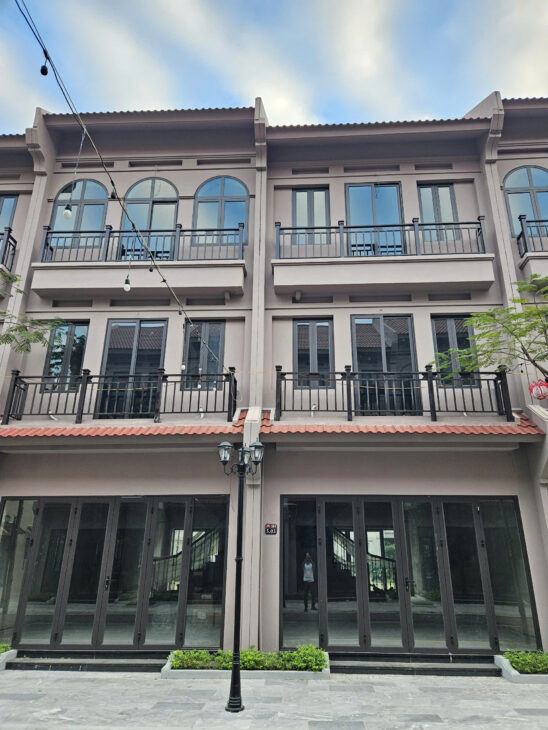 CẦN BÁN GẤP CĂN SHOPHOUSE VƯỜN VUA – PHÚ THỌ, NGAY GẦN HÀ NỘI – KINH DOANH & NGHỈ DƯỠNG CỰC TỐT –