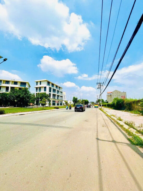 ĐẤT ĐẸP PHÂN LÔ Đ.BƯNG ÔNG THOÀN – PHÚ HỮU, TP. THỦ ĐỨC – NGAY VÒNG XOAY LIÊN PHƯỜNG