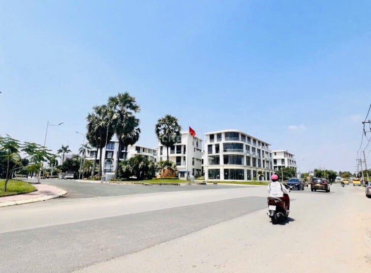 ĐẤT ĐẸP PHÂN LÔ Đ.BƯNG ÔNG THOÀN – PHÚ HỮU, TP. THỦ ĐỨC – NGAY VÒNG XOAY LIÊN PHƯỜNG