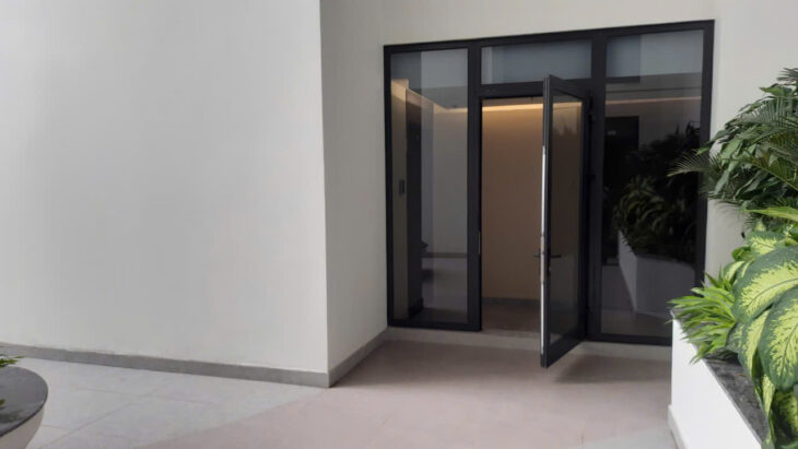 22.10.25 Cho thuê căn hộ Sunshine Green Iconic đẳng cấp nhất Long Biên, 3 ngủ dt 200m2, nhà nguyên