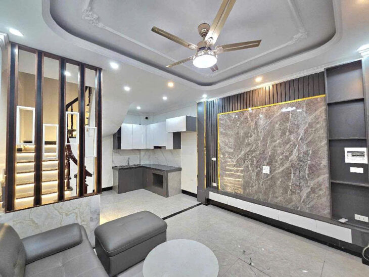 BÁN NHÀ ĐẶNG VŨ HỶ LONG BIEN 5 TẦNG MỚI ĐẸP LONG LANH GIÁ NHỈNH 5TY