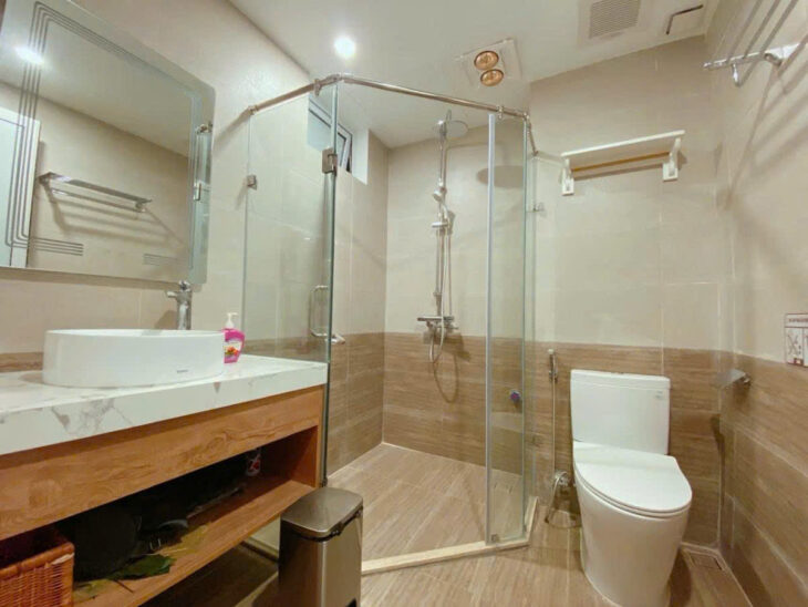 PHỐ ĐÀO TẤN – THANG MÁY – KINH DOANH SẦM UẤT Dt 65m2 5 tầng mặt tiền 4m Giá 21 tỷ.