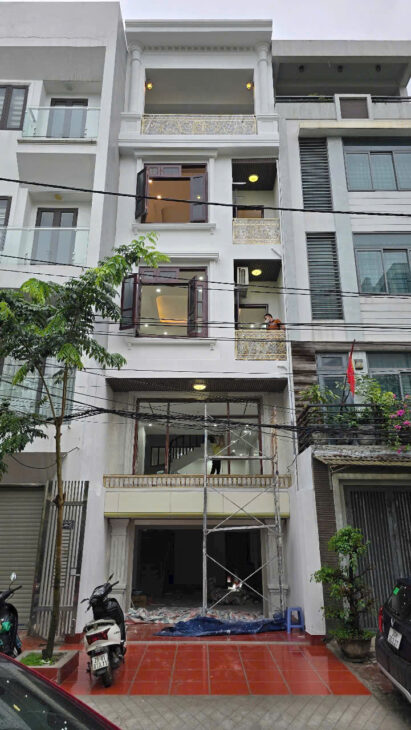 Bán nhà riêng tại ngay QL32 Lai Xá, 14,6 tỷ, 67m2, 6PN + 4WC + 5 tầng