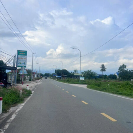 BÁN NHÀ CẤP 4 LÔ GÓC MẶT TIỀN ĐƯỜNG HL39 SUỐI TIÊN, DIÊN KHÁNH.