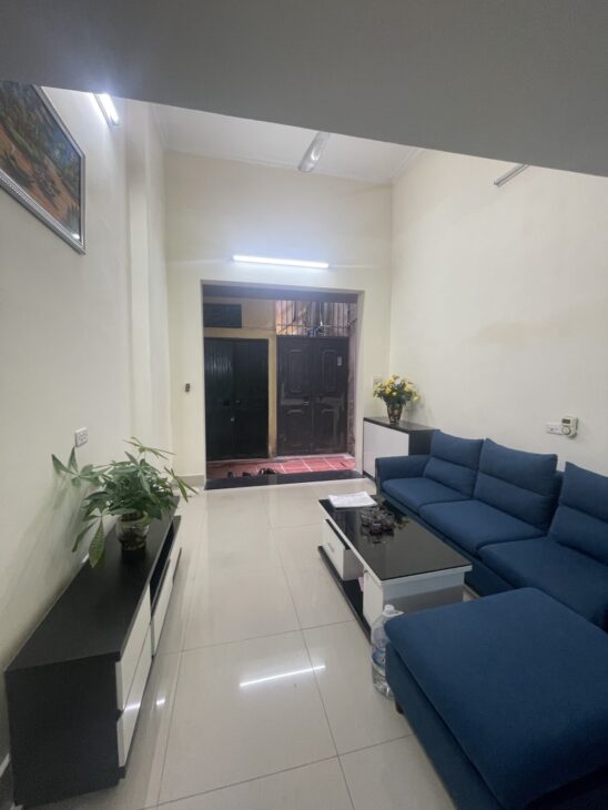 BÁN NHÀ NGÕ 62 NGỌC HÀ 64 M 3 TẦNG MT 6.6 M GẦN HỒ ĐẦM TRÒN GIÁ 12 TỶ 0878168006