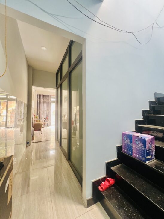 Nhà mặt tiền chợ Tân Bình, 4×17,5 xây 4 tầng cứng đẹp giá chỉ 9,999 tỷ
