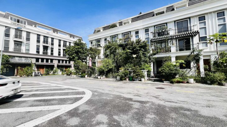 Liền kề Thạch Bàn, 128m x 4 tầng, mặt tiền 5.2m, an ninh tuyệt đối, công viên cây xanh, giao thông