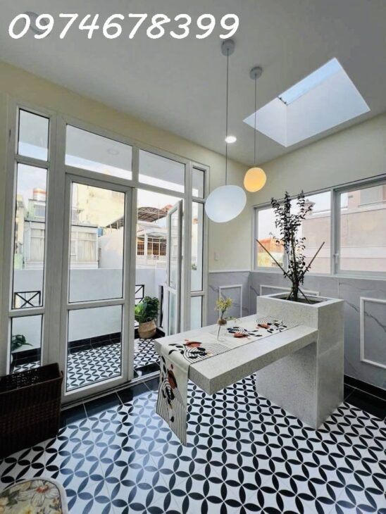 PHÚ NHUẬN HỒ VĂN HUÊ – HẺM HƠI VÔ NHÀ – 5 TẦNG – DÒNG TIỀN 30TR/TH