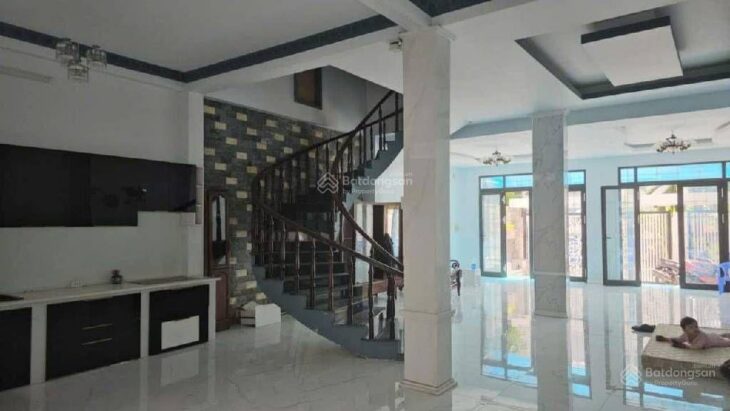 Bán nhà KDC Conic – 4 tầng 8 phòng master – SHR hoàn công đủ – 7x20m DT sàn: 331m2 – chỉ 13.6 tỷ Bán nhà KDC Conic – 4 tầng 8 phòng master – SHR hoàn công đủ – 7x20m DT sàn: 331m2 – chỉ 13.6 tỷ