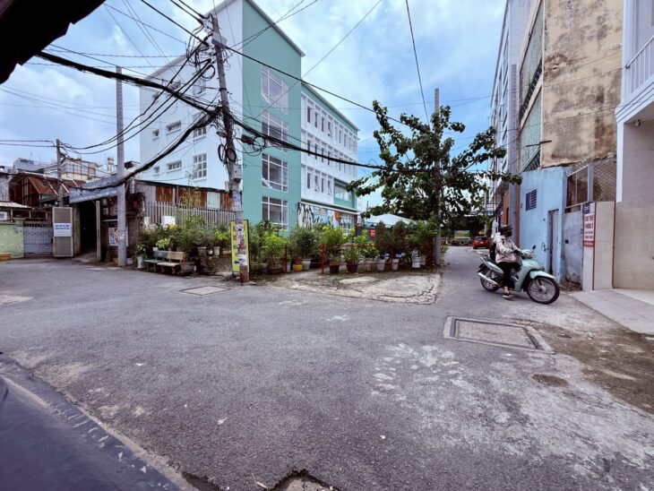 CHÍNH CHỦ BÁN NHÀ ĐỊNH CƯ – GẦN GA T3 – HẺM XE HƠI – 61m² CHỈ 7.X TỶ (TL)