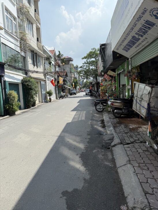 BÁN ĐẤT KHU VỰC TÂY HỒ -TRƯỚC SAU THOÁNG – 20 M Ô TÔ TRÁNH DỪNG ĐỖ _ 50M2 – 8,5 TỶ