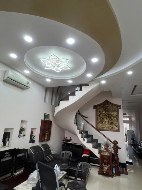 CHỦ CẦN BÁN SIÊU PHẨM 2 MẶT TIỀN TRUNG TÂM Q 2 CŨ – TP HCM