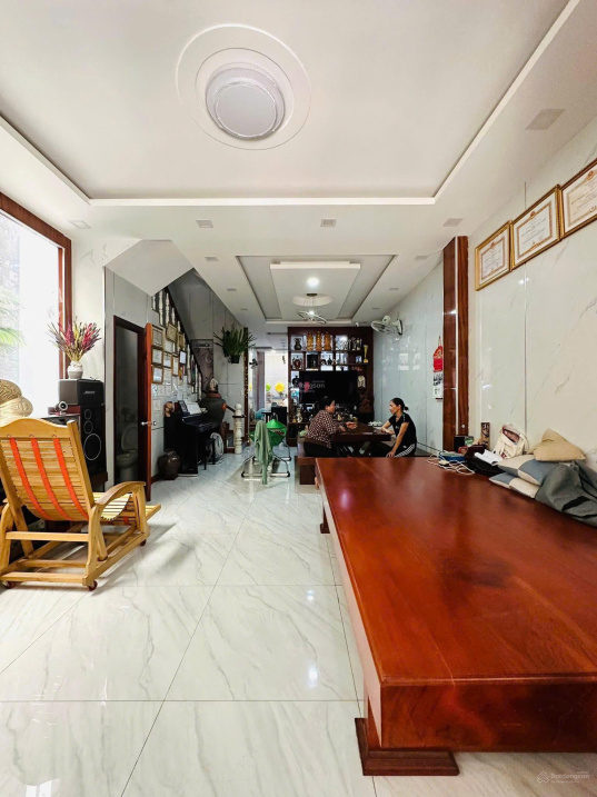 Nhà hẻm xe hơi thông Thống Nhất P11 Gò Vấp 5,75mx16,5m 2 lầu, Gía chỉ 7 tỷ, dọn vào ở ngay,
