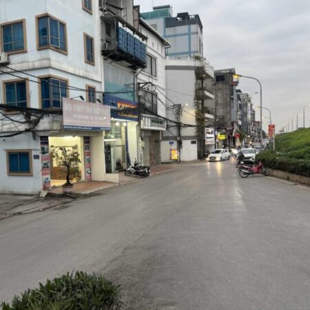bán nhà mặt phố Lâm Du, 110m x 7 tầng, 18 phòng khép kín, dòng tiền 70tr/tháng bán nhà mặt phố Lâm Du, 110m x 7 tầng, 18 phòng khép kín, dòng tiền 70tr/tháng