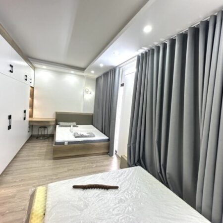 Rẻ- Bán nhà đẹp Ngọc Thuỵ Bồ Đề- Dân Xây ô tô -2 thoáng-sát phố 95m 5 tầng 15,x tỷ(TL)