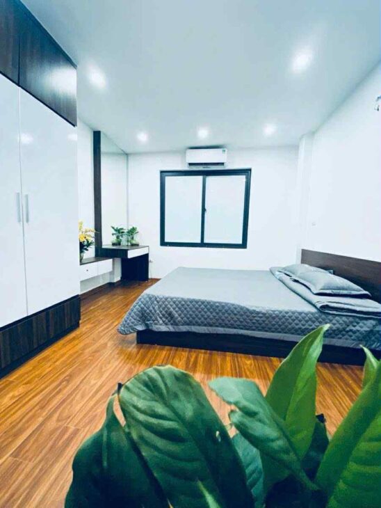 Bán nhà Vĩnh Hưng, Hoàng Mai 35m 5 tầng mới tinh full đồ ở ngay, ngõ 3 gác phi ầm ầm, 2 thoáng