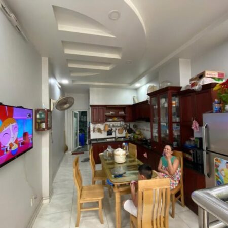 NHÀ MẶT TIỀN ĐƯỜNG SỐ – TRƯỜNG THỌ, THỦ ĐỨC – 101M² – 3 TẦNG – 4PN – GIÁ 11 TỶ