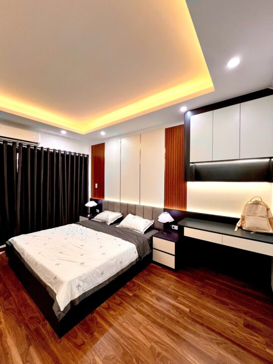 Bán nhà Phú Lương 42m2, 5 tầng, ngõ thông, lô góc, ở ngay