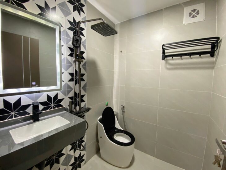 Bán nhà Phố Xốm 45m2, 5 tầng, 2 mặt ngõ, kinh doanh nhỏ, ở ngay