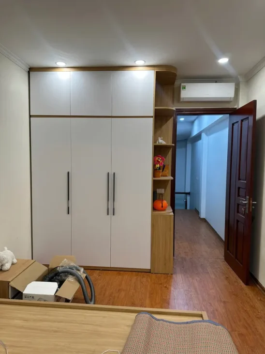 NHÀ MỚI FULL NỘI THẤT Thạch Bàn 40 m2 X 5 Tầng 7.95 tỷ Long Biên Hà Nội.