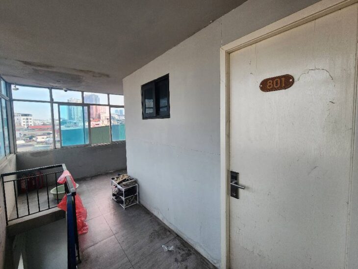 (Tin thật 100%) Bán tòa CHDV – Homestay Apartment lô góc mặt phố Trần Quốc Vượng – DT 2,3 tỷ/năm