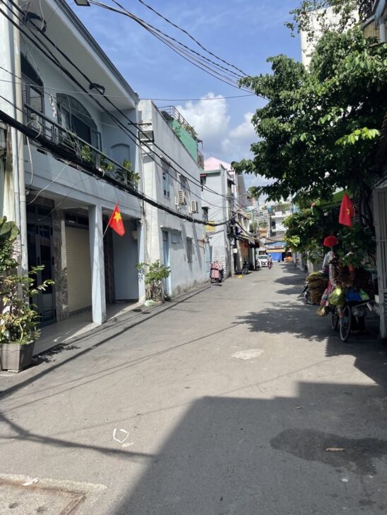 NHÀ 4 TẦNG MUA VÀO Ở NGAY, GIÁ TRỊ CHO THUÊ CAO.
