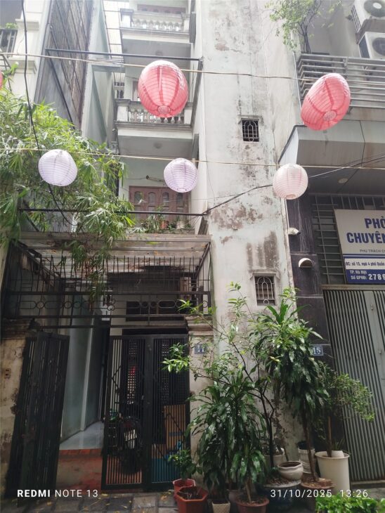 NHÀ ĐẸP- GIÁ TỐT chính chủ cần bán nhanh căn nhà 4 tầng tại quận Ba Đình Hà Nội