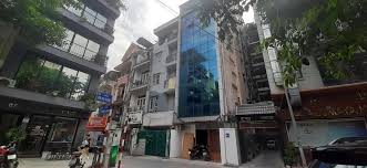 Bán nhà mặt phố Linh Lang 85m x 5T, mặt tiền7m, giá 62,8 tỷ lh 0935628686