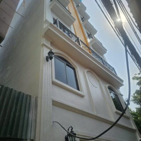 Bán tòa CHDV Giáp Bát 22 Phòng, dòng tiền 1 tỷ 452tr – Tương đương lãi suất 7.5% năm.