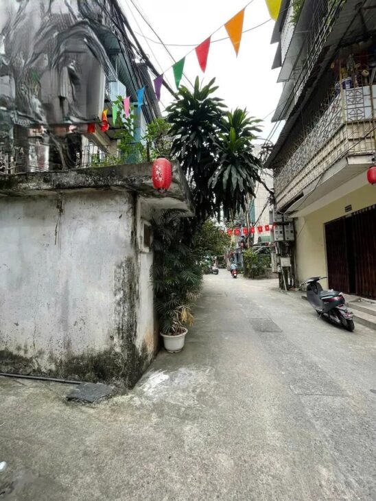 Không thể bỏ lỡ Tập thể Kim Ngưu tầng 5, 55m2, có sổ 3.45 tỷ