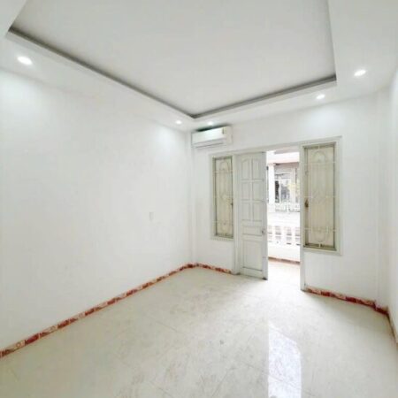 Bán nhà Lạc Long Quân 50m Ô tô Thang máy Giá ngon