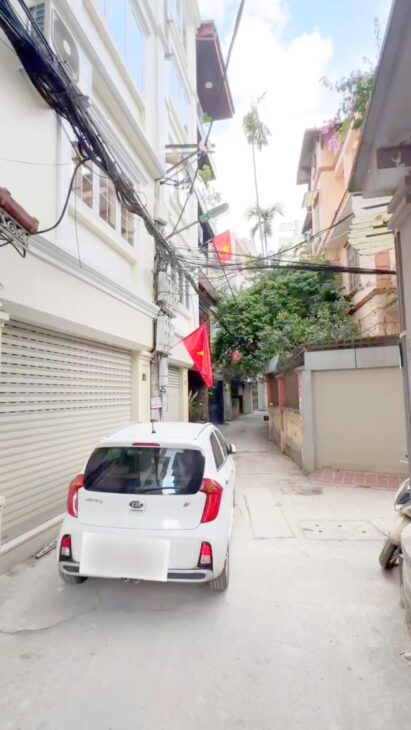 Bán nhà Lạc Long Quân 50m Ô tô Thang máy Giá ngon