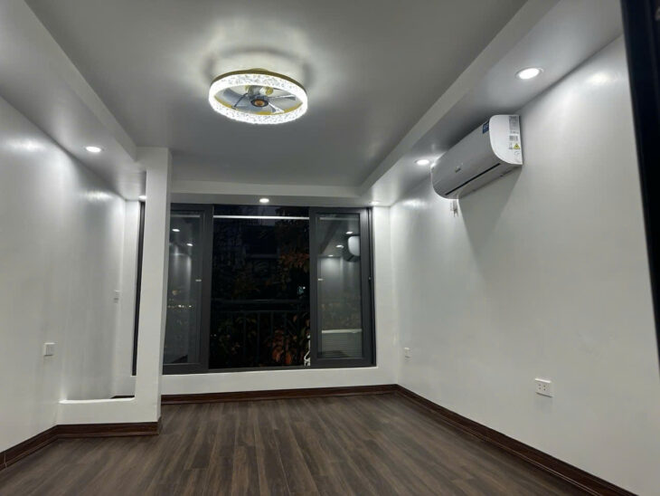 Bán căn hộ Tập thể 3 tầng x 35m2 Trần Đại Nghĩa, 3PN, 3 WC, Full đồ, 4.5 tỷ