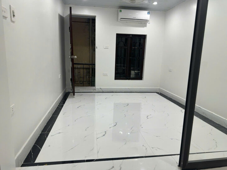 Bán căn hộ Tập thể 3 tầng x 35m2 Trần Đại Nghĩa, 3PN, 3 WC, Full đồ, 4.5 tỷ